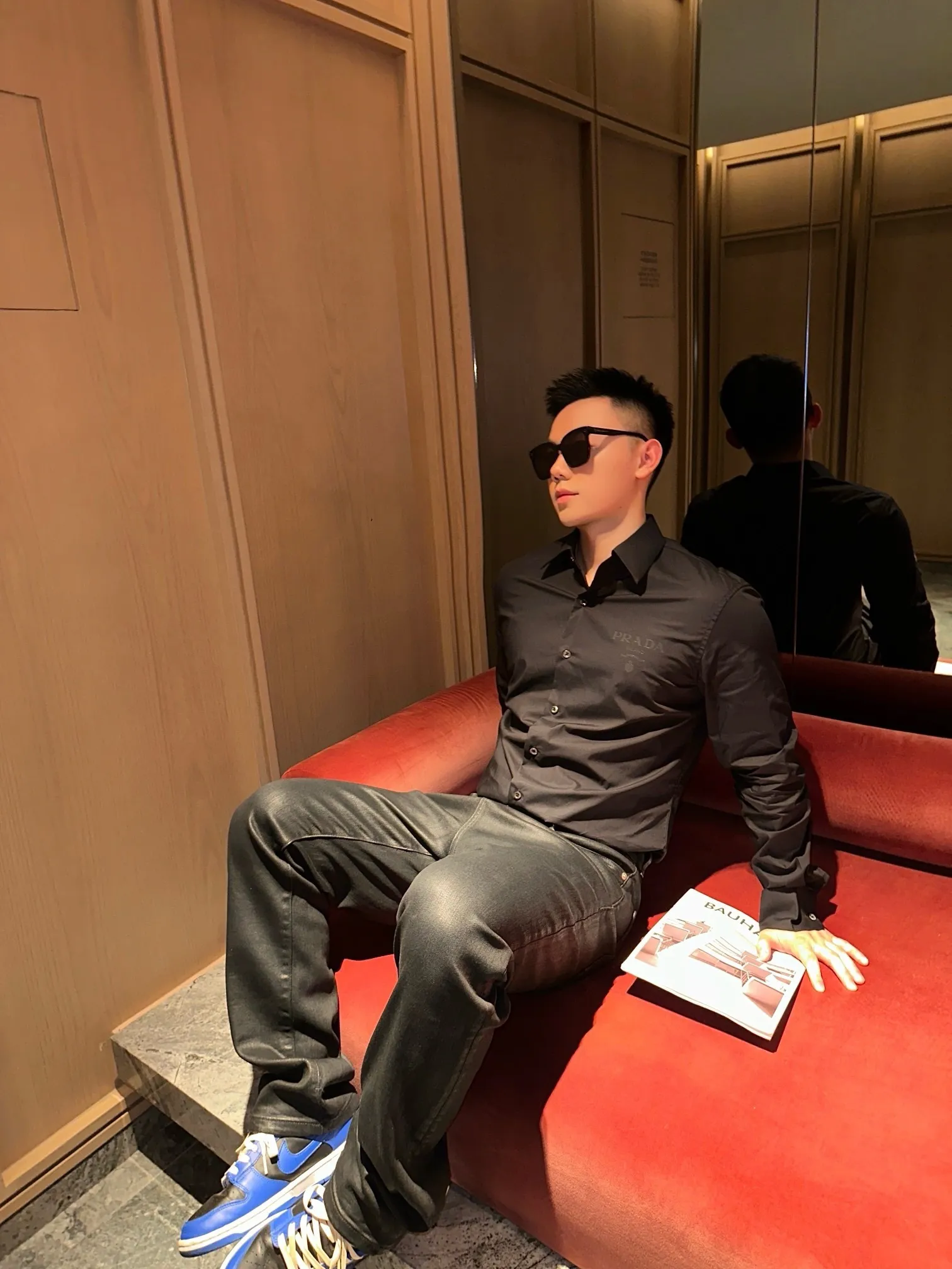 Prada/ 25ss logo