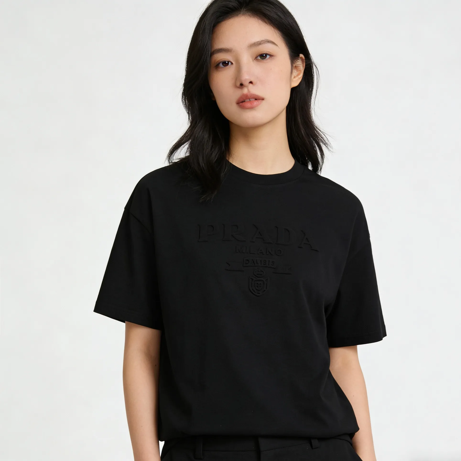 Prada/ logo