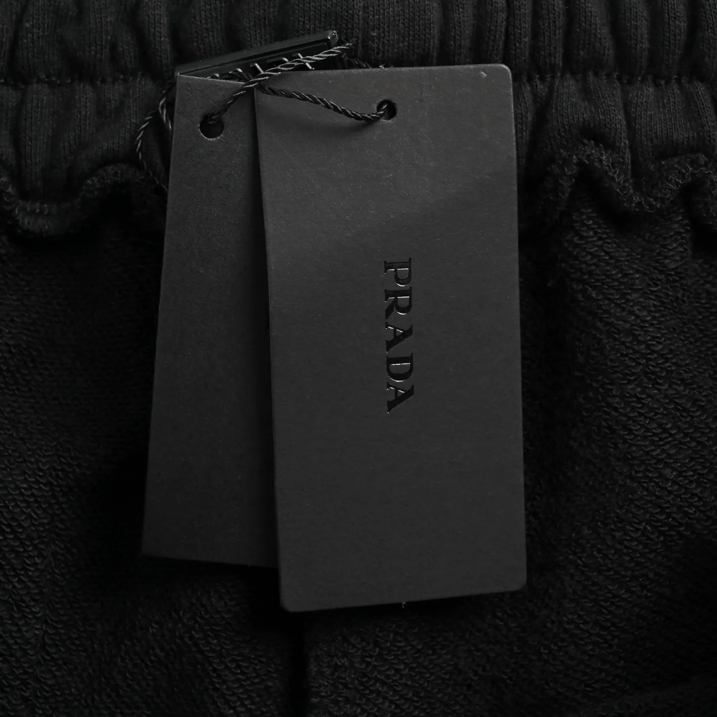 Prada/ logo