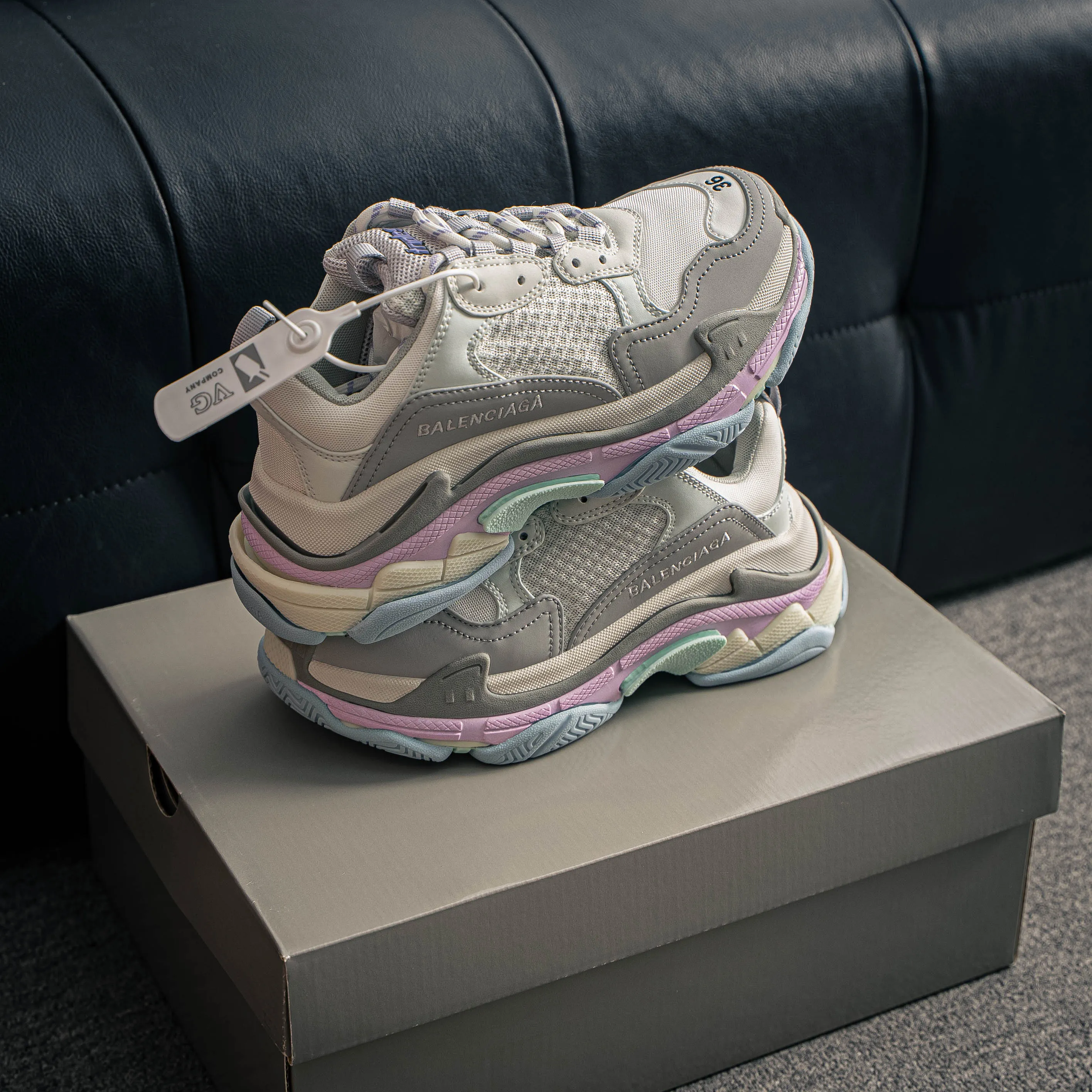 # VG 【 】 Size 35-46 ！【Shoes Drop Shipping 】 ！ Quality ！ ！ GQ/128