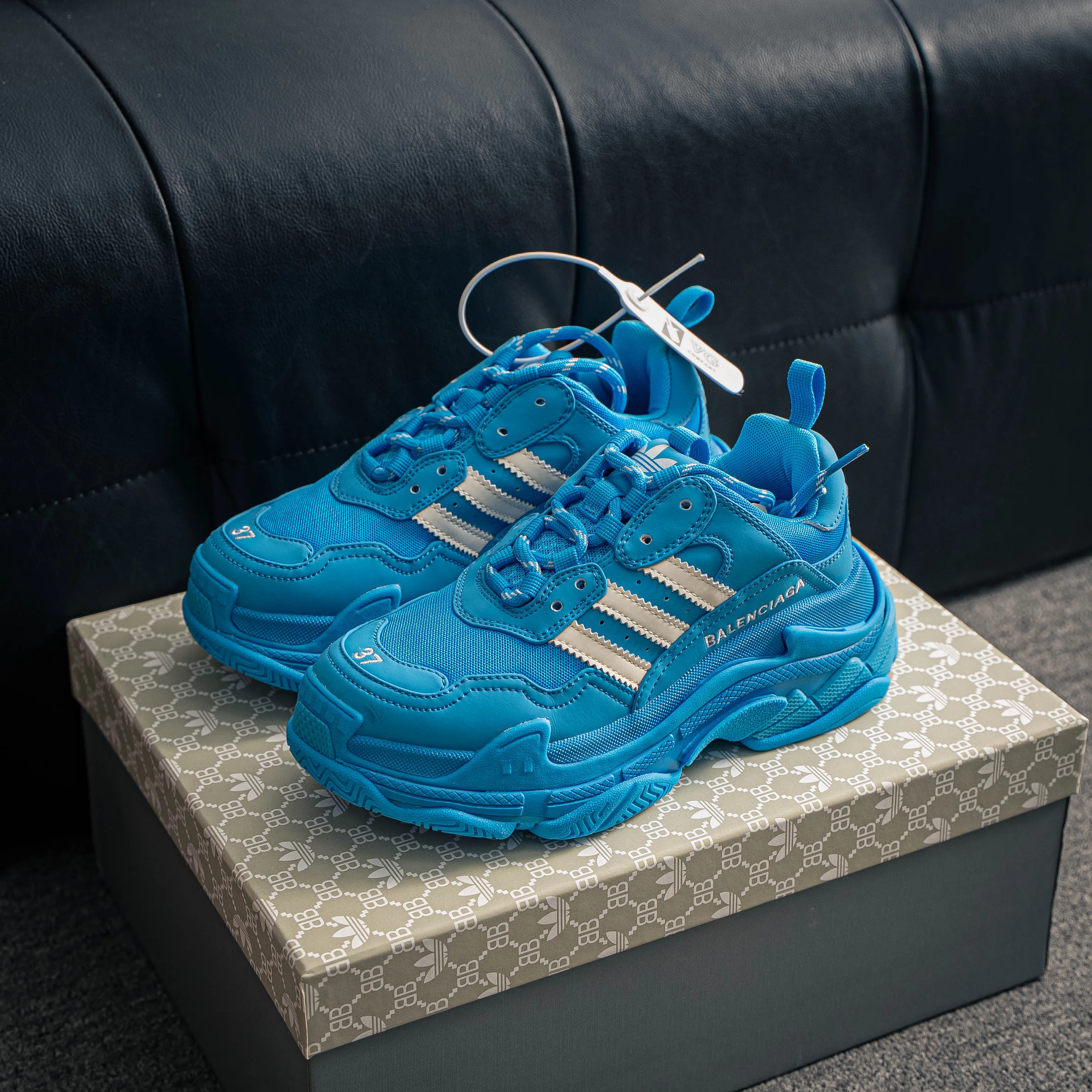 # VG 【 】 Size 35-46 ！【Shoes Drop Shipping 】 ！ Quality ！ ！ GQ/128