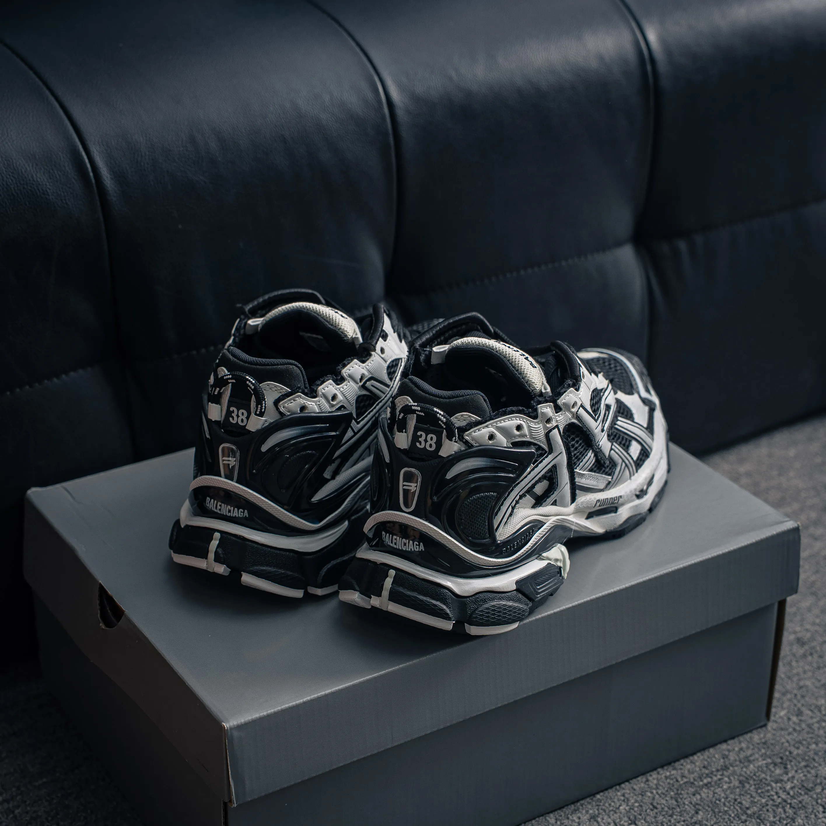 # BALENCIAGA Runner Black White Series 、 、 Demna Sneakers 「 Shoes」 Retro 、 Shoes