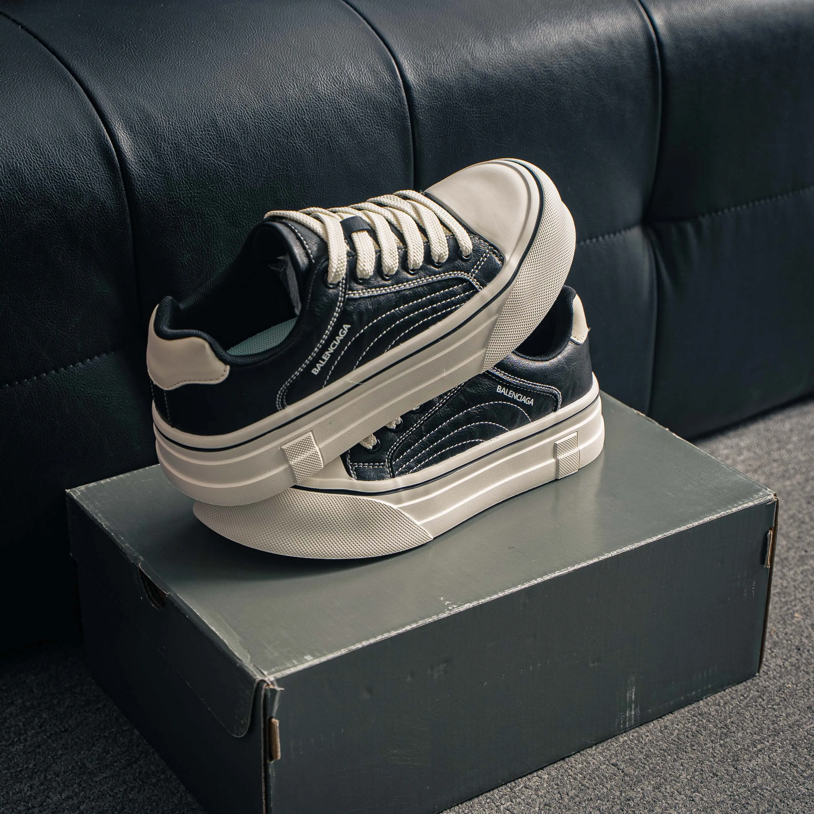 # Balenciaga Low-Top Versatile Sneakers Running Shoes. ！5 New Arrival Shoes