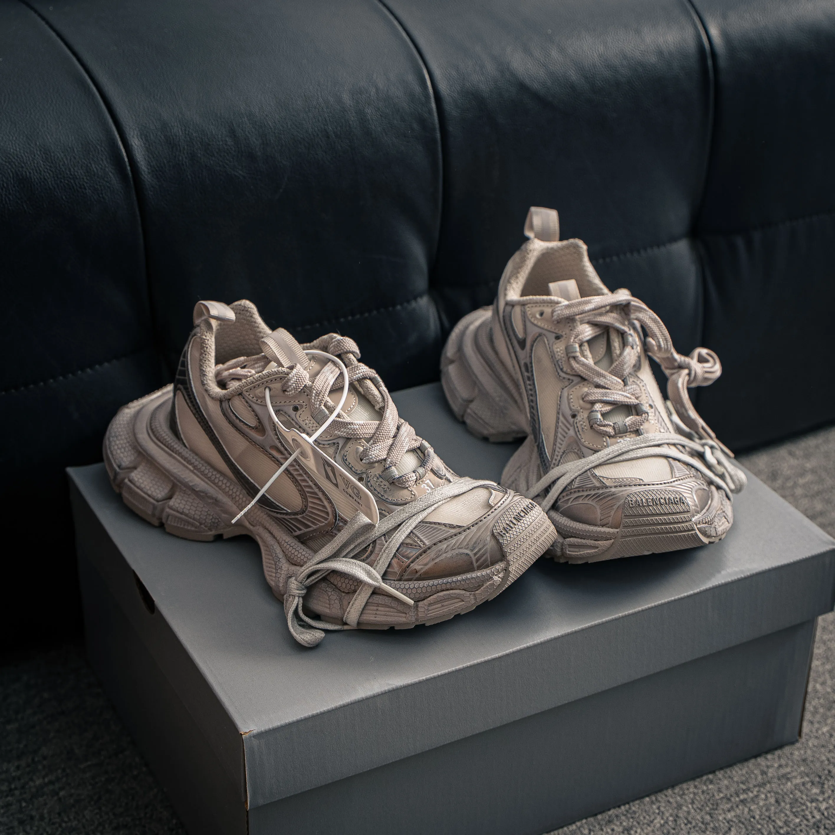 # VG 【 】 Size 35-46 ！【Shoes Drop Shipping 】 ！ Quality ！ ！ GQ/128