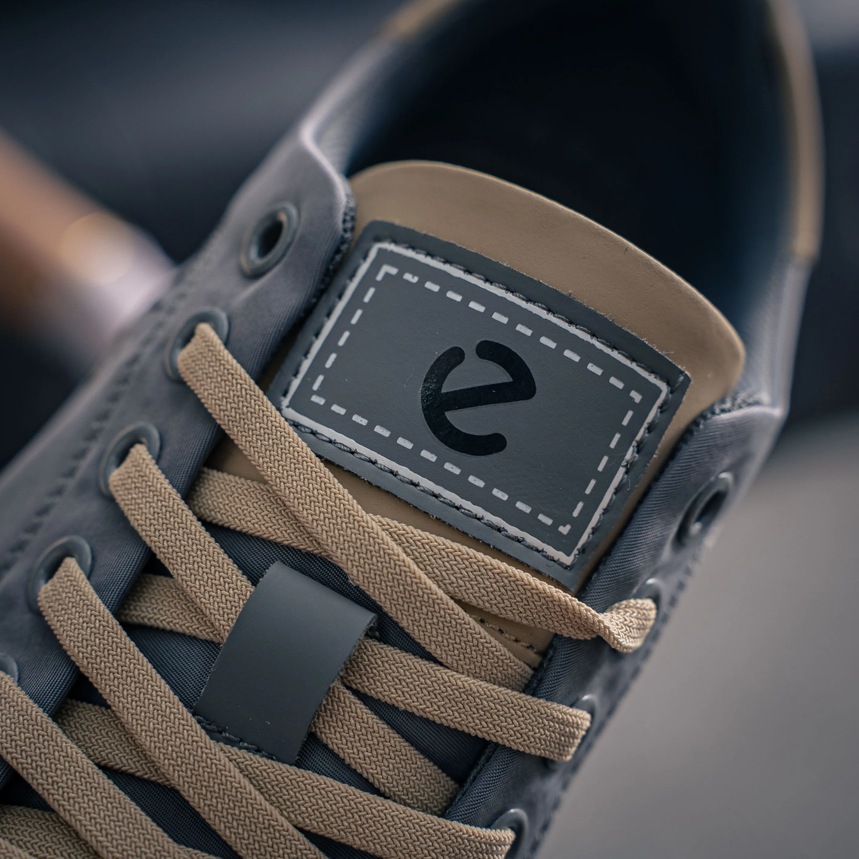 ecco Shoes Skate Shoes Breathable Premium 、 Wear-Resistant Non-Slip + Classic Series ， .Sizes 38-44 Classic