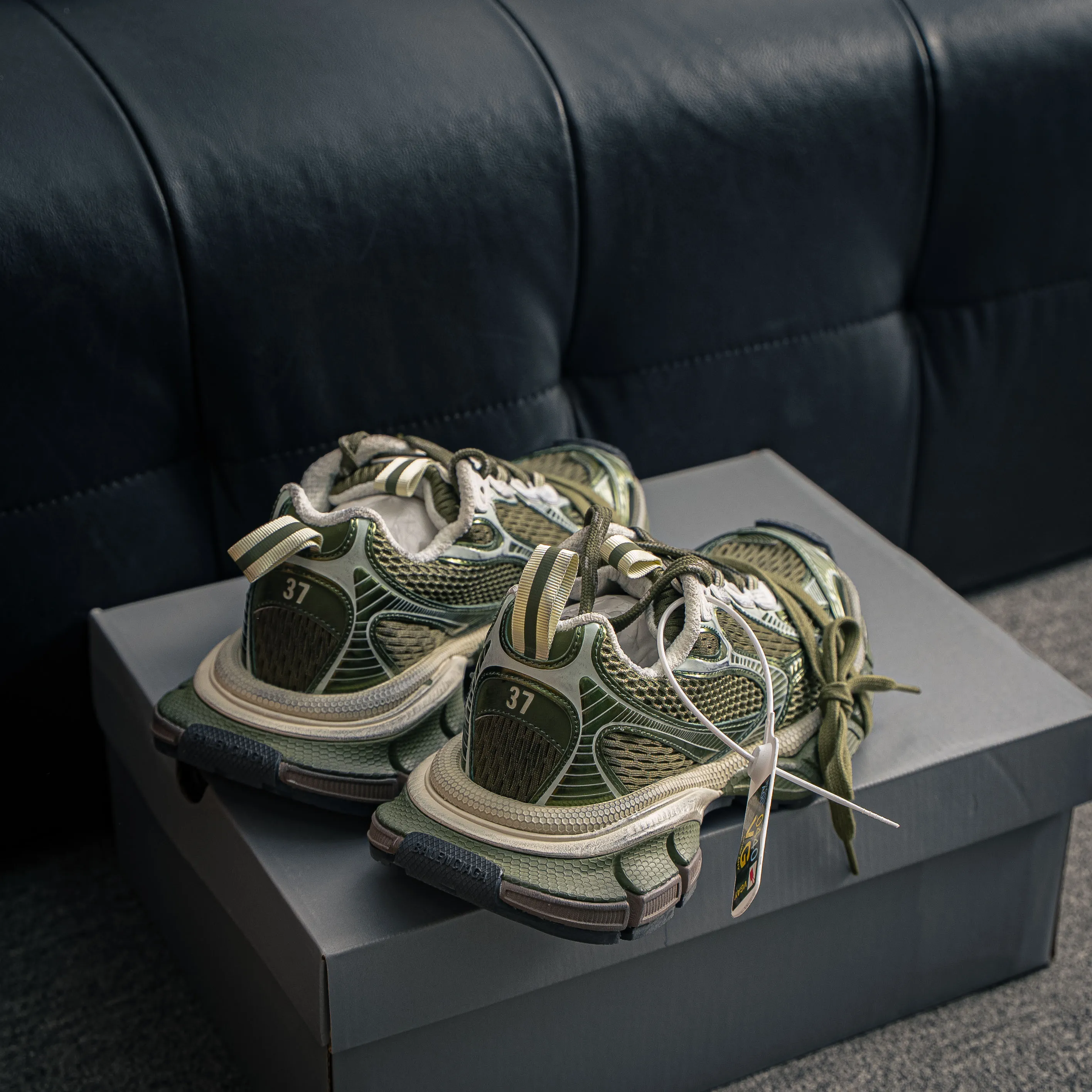 # VG 【 】 Size 35-46 ！【Shoes Drop Shipping 】 ！ Quality ！ ！ GQ/128