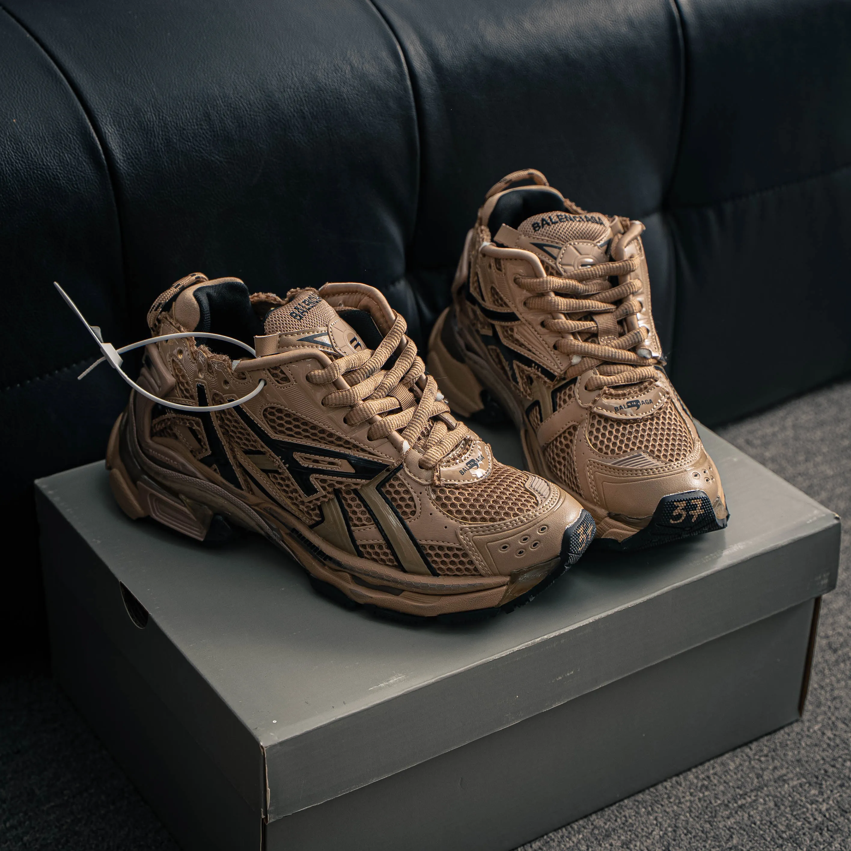 # VG 【 】 Size 35-46 ！【Shoes Drop Shipping 】 ！ Quality ！ ！ GQ/128