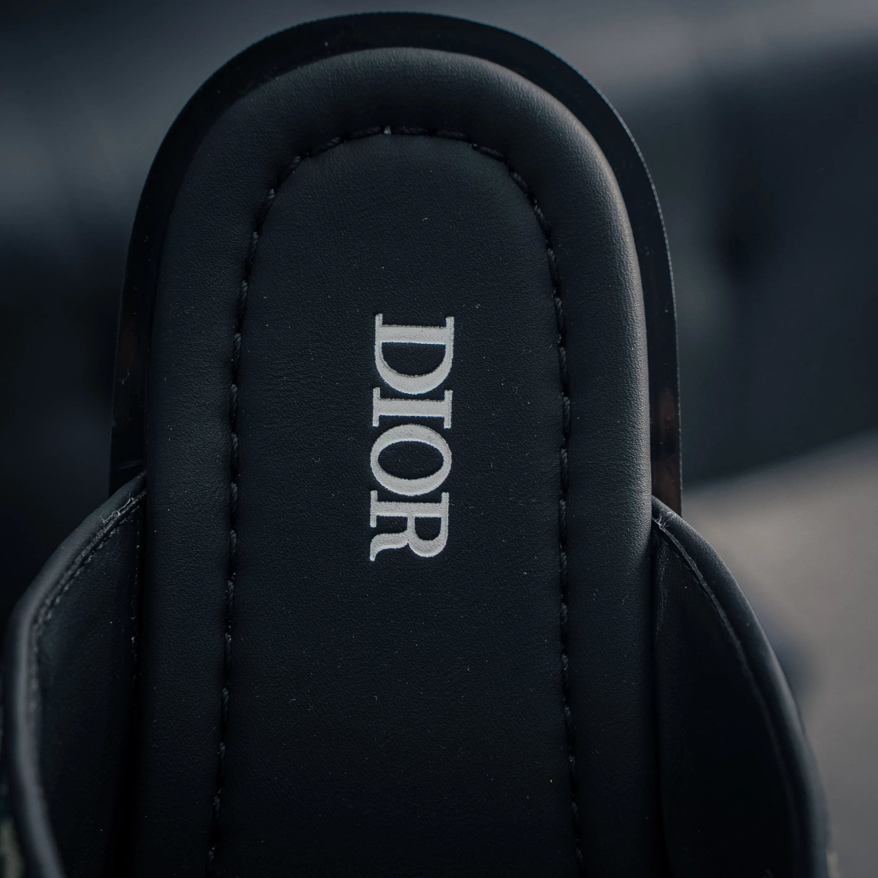 # Dior Alias Cowhide Leather Shoes Beige Shoes Sandals Dior Alias Sandals Classic ， Dior 。 Black