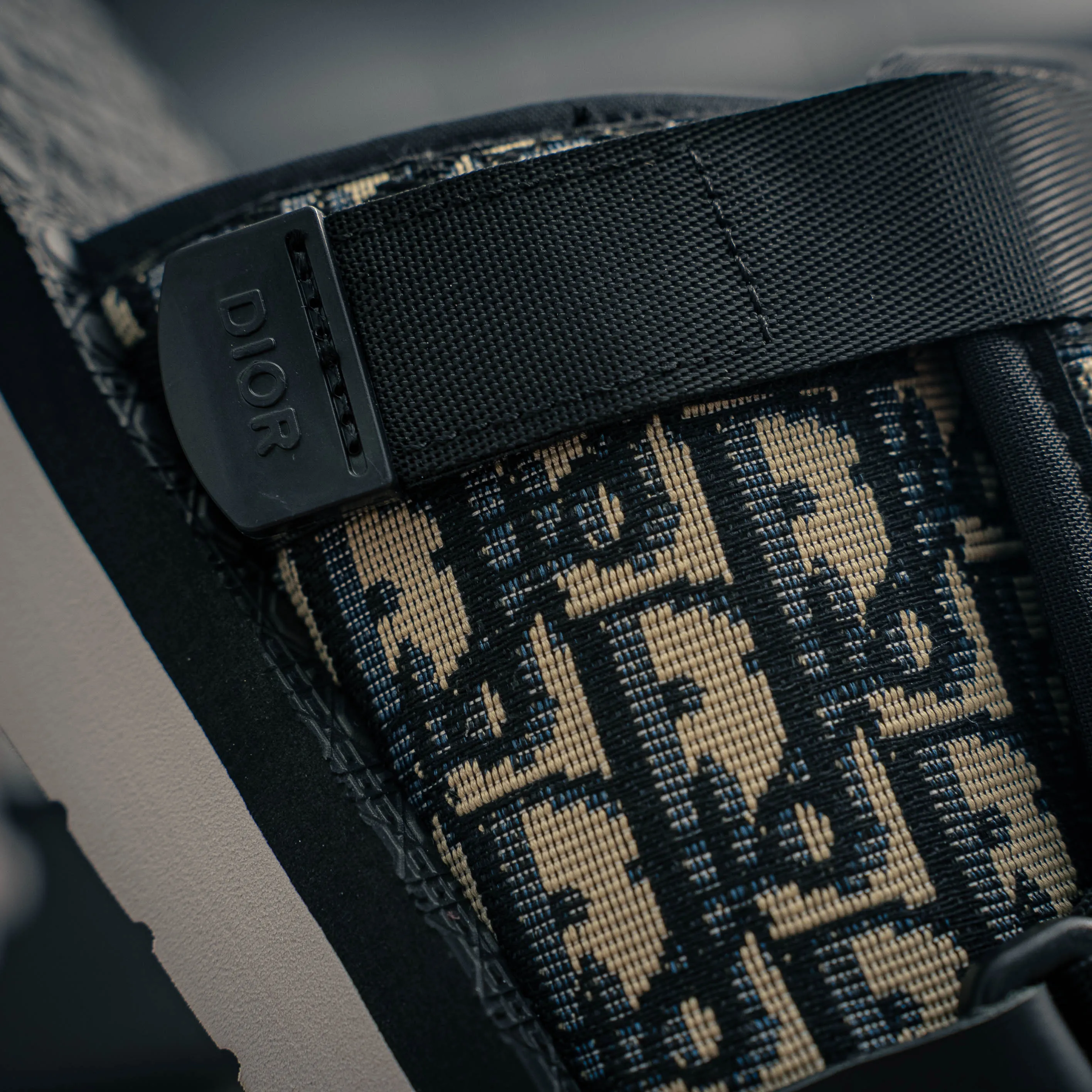 # DIOR Alpha Oblique Shoes， Alpha Series Shoes， 。Classic Oblique Retro ， ，