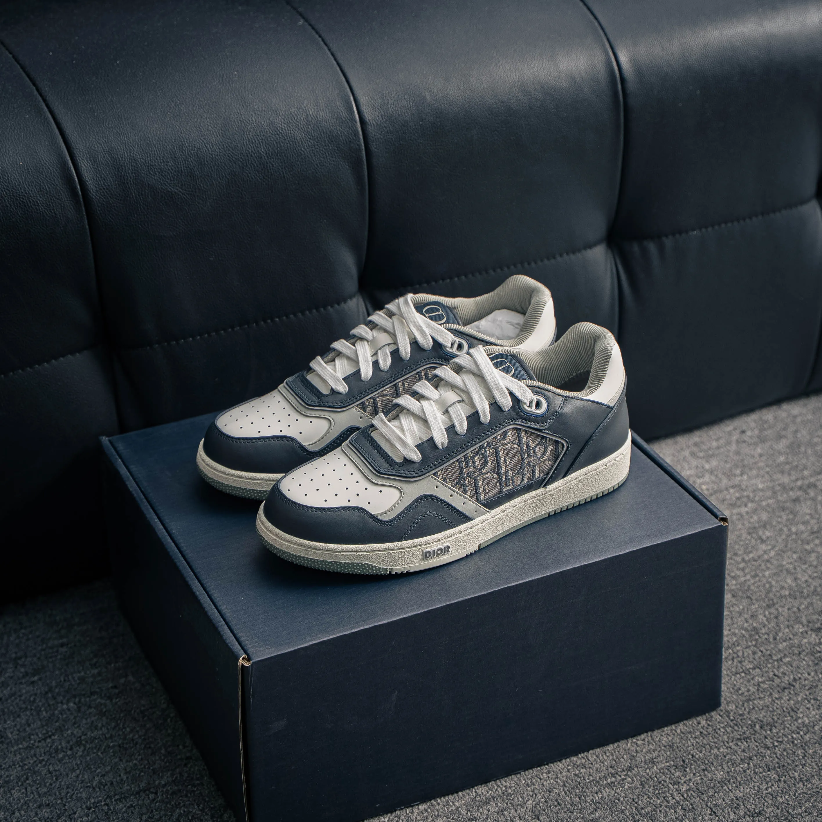 Dior B 27Series Sneakers Skate Shoes B 27 Low-Top Sneakers Series ， Dior Classic 。 White Gray Cowhide Leather ， White