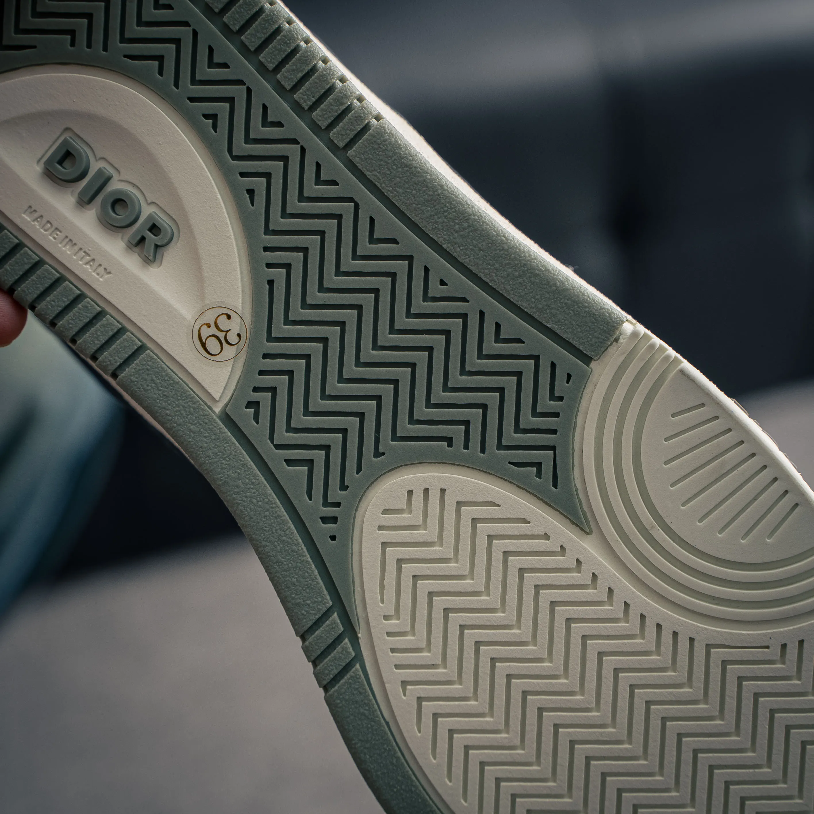 Dior B 27Series Sneakers Skate Shoes B 27 Low-Top Sneakers Series ， Dior Classic 。 White Gray Cowhide Leather ， White