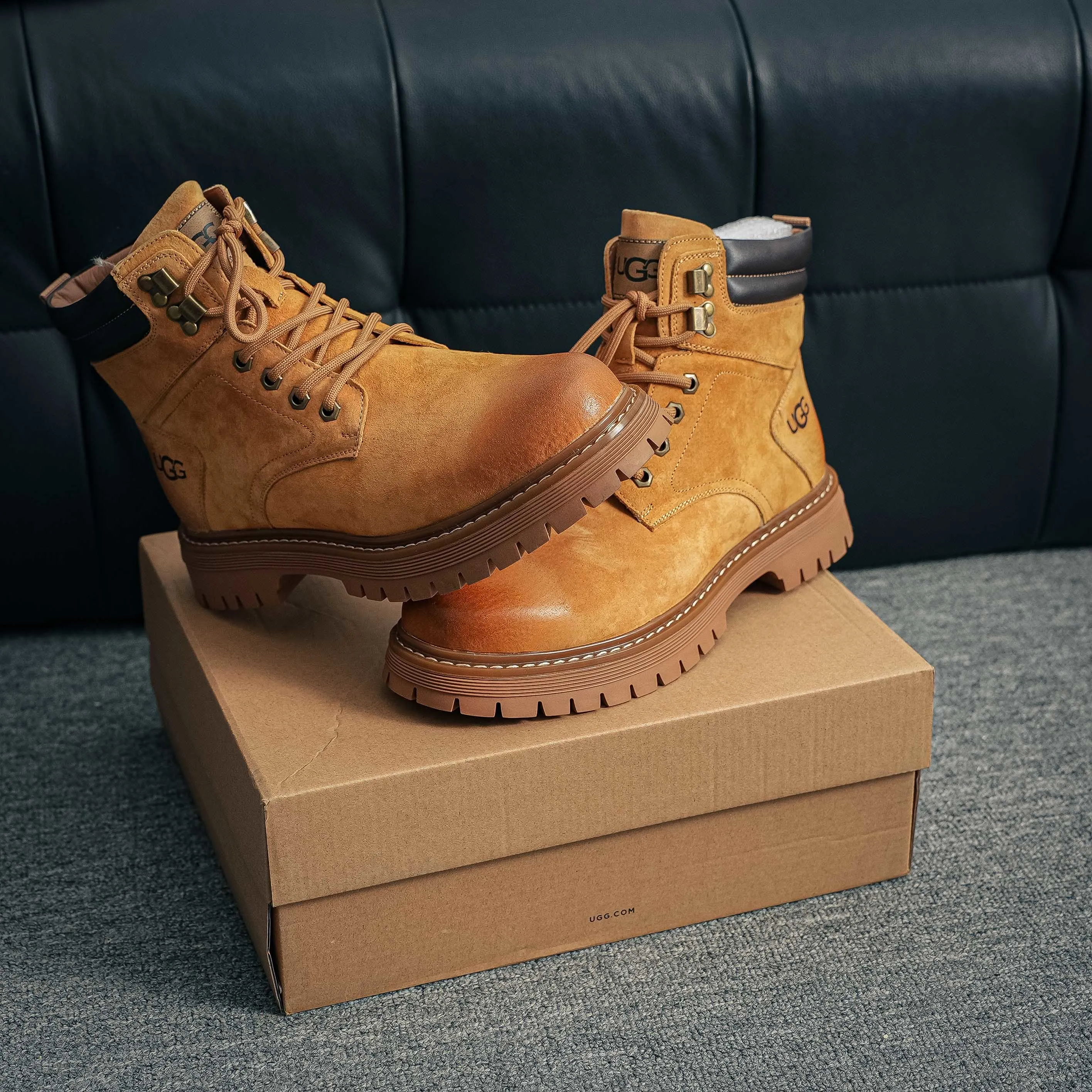 #UGG （ ） Mid-Top Martin Boots Series Quality New Arrival Cowhide Leather Shoes Cowhide Leather