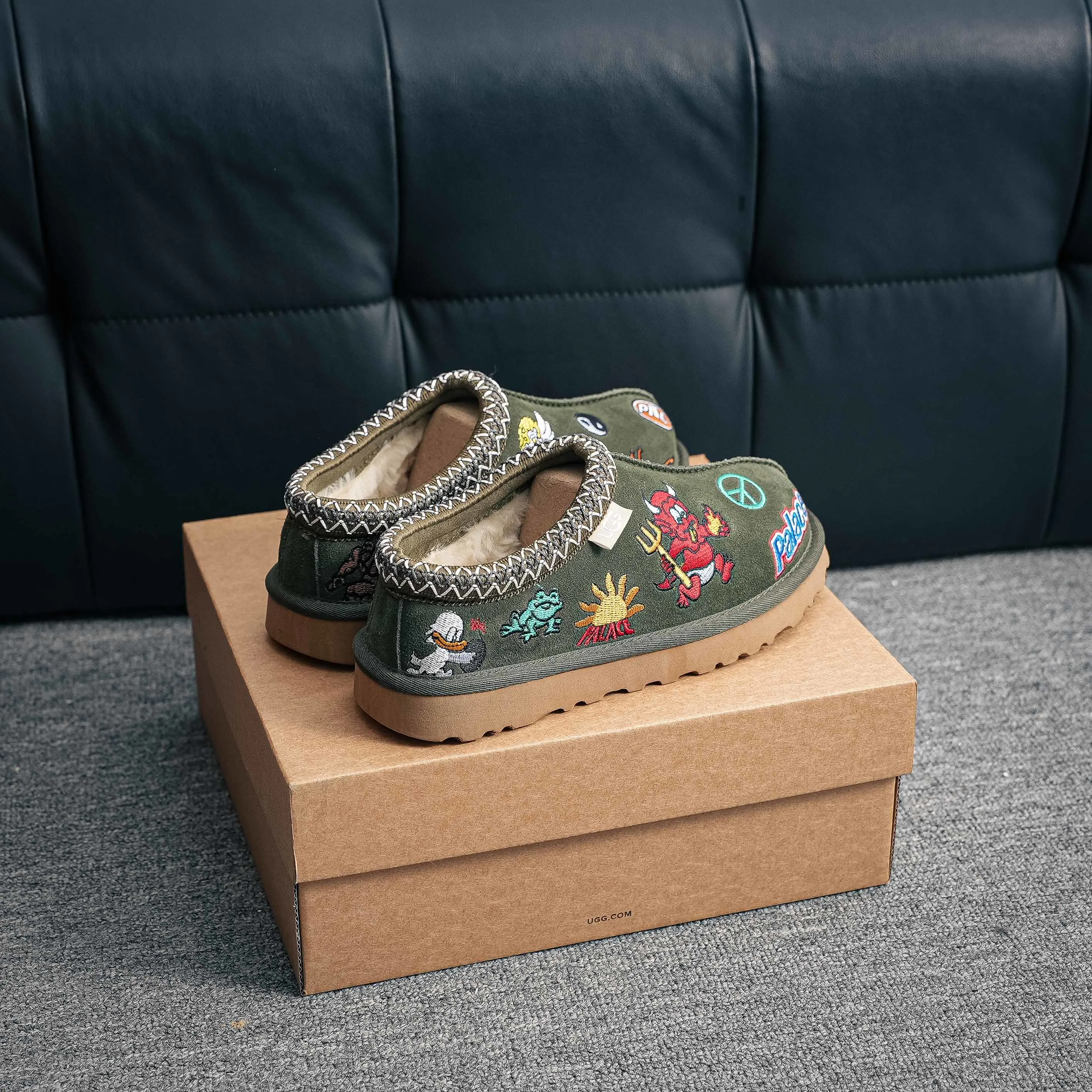1157290 PALACE × UGG Tasman ：1157290 Size：35 36 37 38 39 40 yq/64806