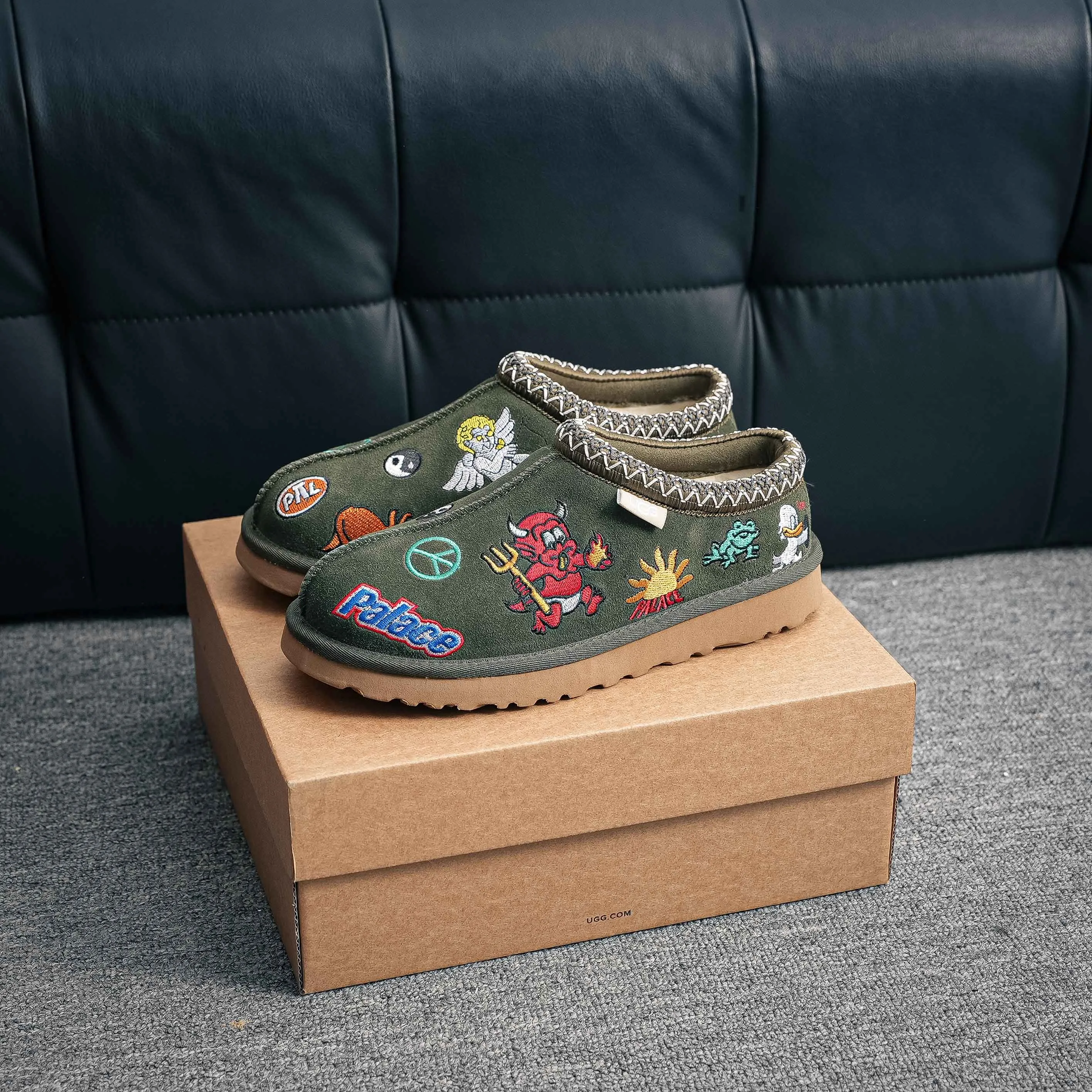 1157290 PALACE × UGG Tasman ：1157290 Size：35 36 37 38 39 40 yq/64806