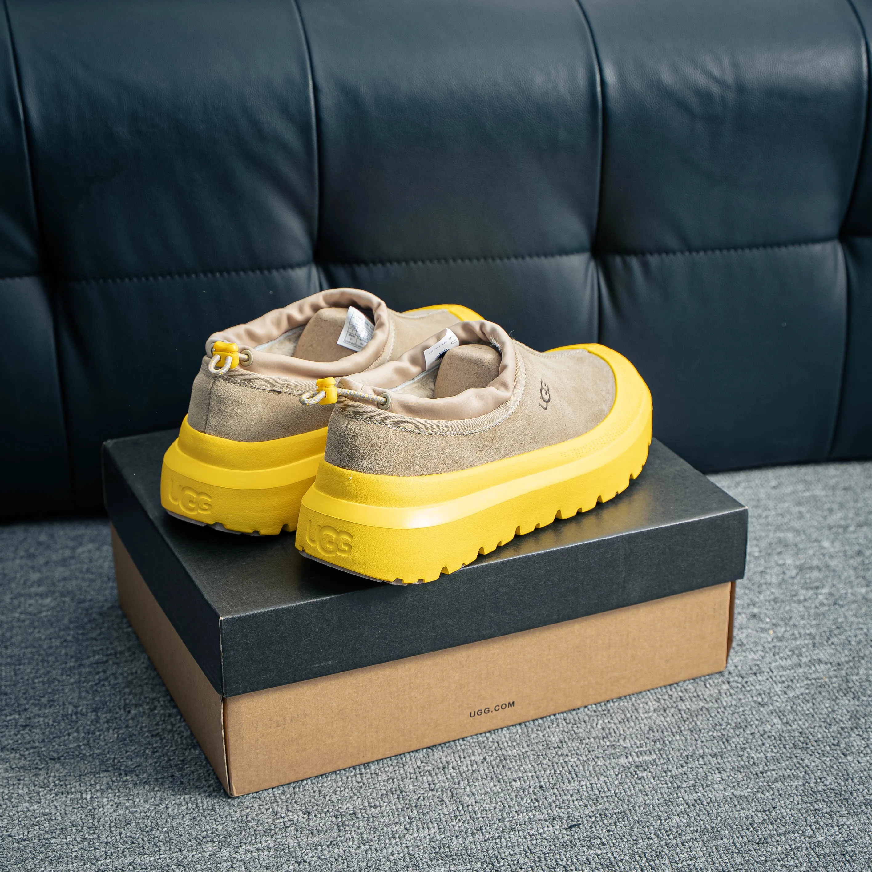 1144096 UGG Slip-On Same Style In Stock eva zg Slip-On Cowhide Leather+ Size：35
