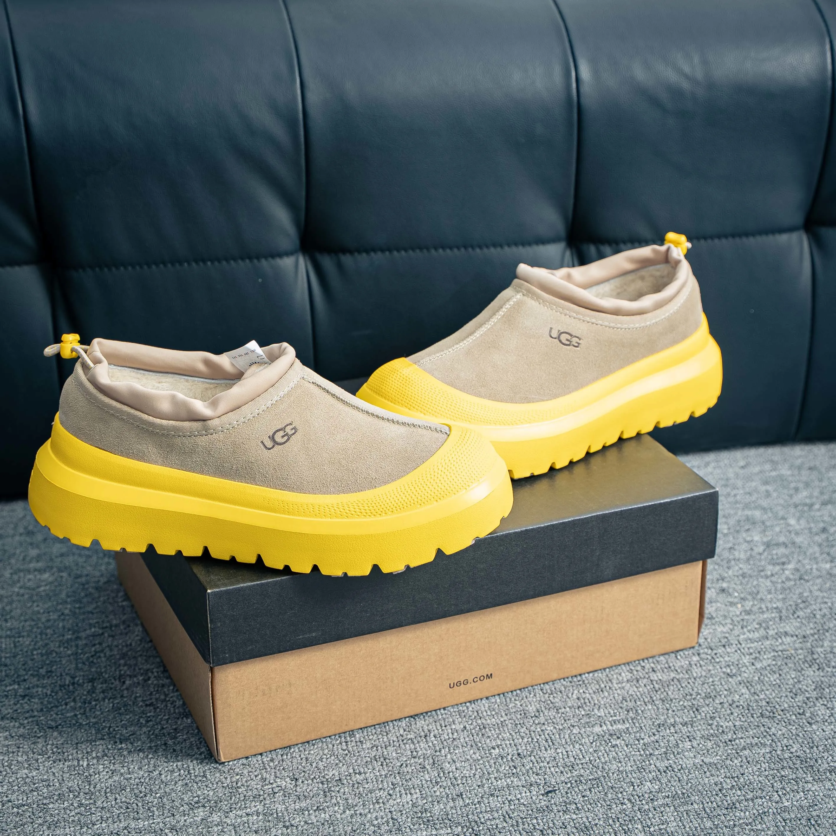 1144096 UGG Slip-On Same Style In Stock eva zg Slip-On Cowhide Leather+ Size：35
