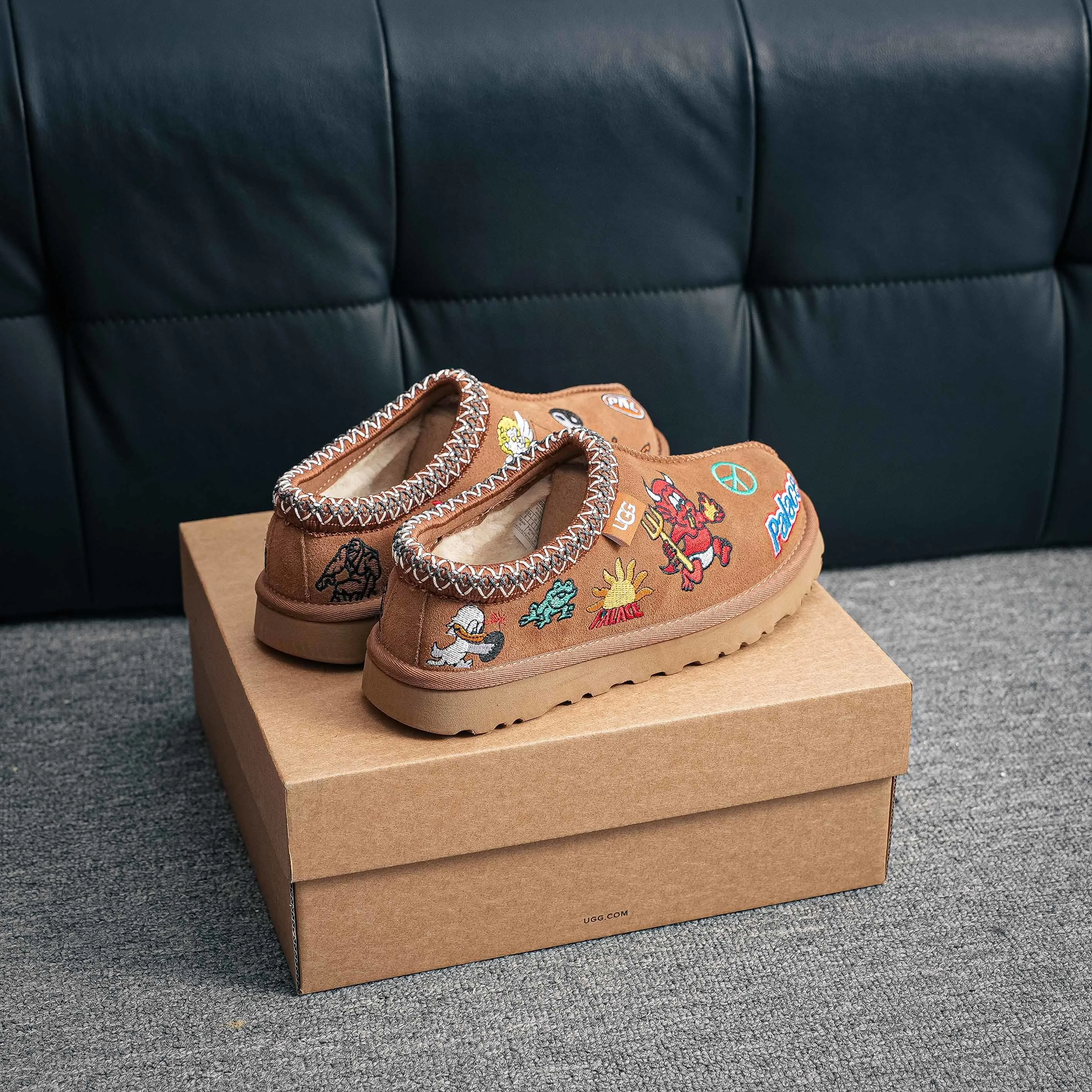 1157290 PALACE × UGG Tasman ：1157290 Size：35 36 37 38 39 40 yq/64806