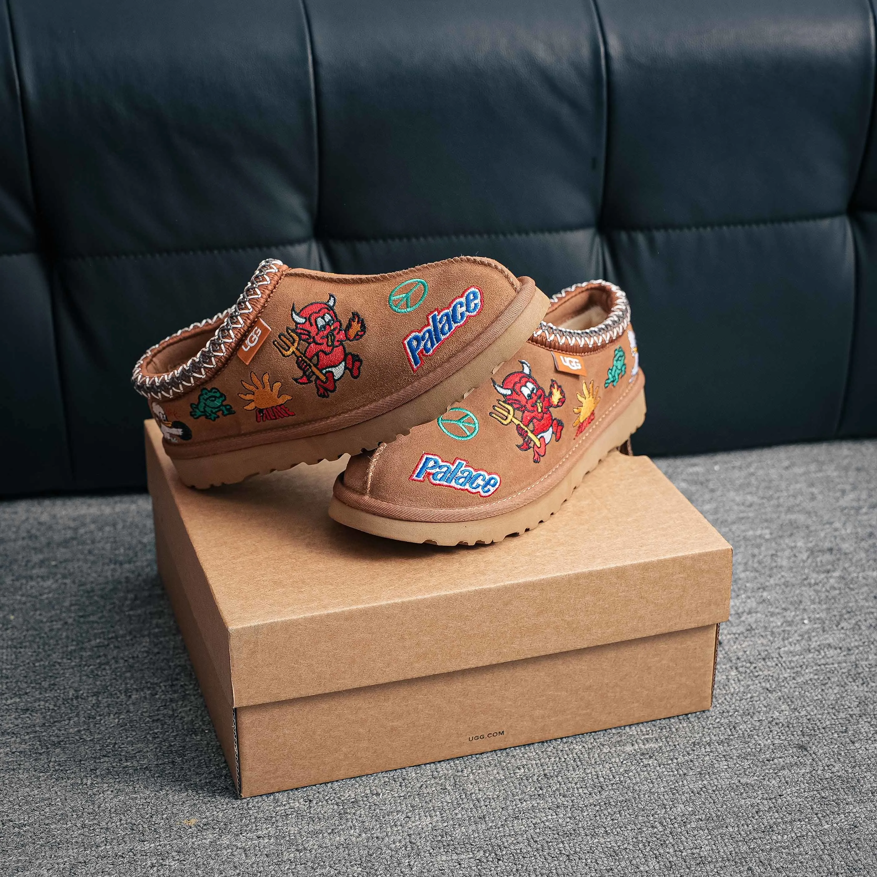 1157290 PALACE × UGG Tasman ：1157290 Size：35 36 37 38 39 40 yq/64806